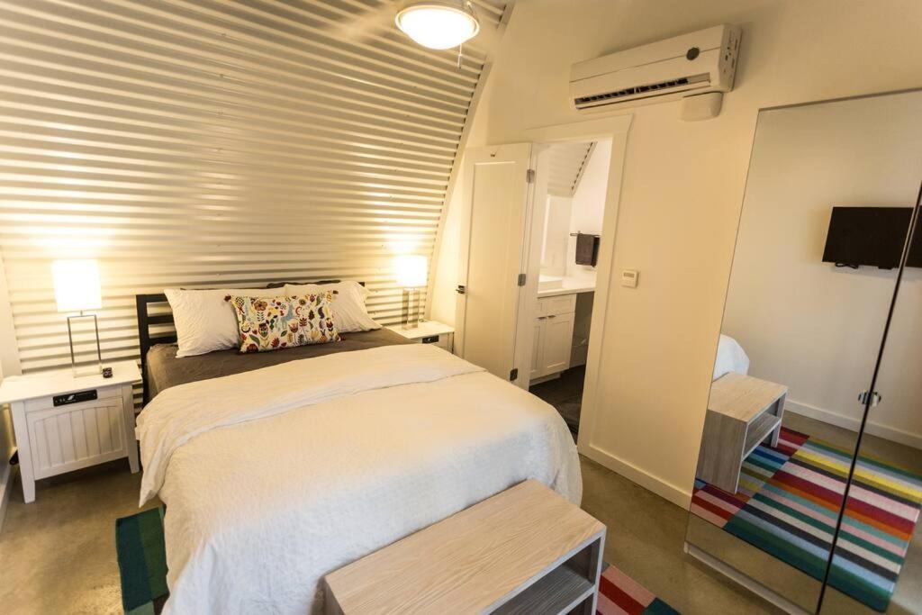Moon 301 - Crescent Moonrise - 1 Bedroom - 1 Bath New Orleans
